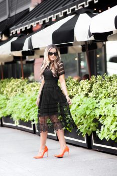 nyfw-black-lace-dress-blogger